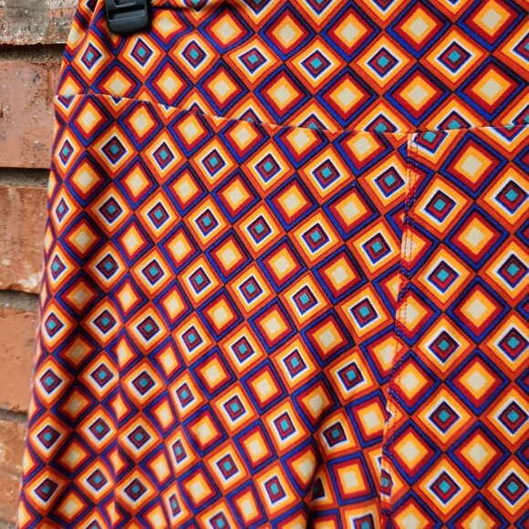 LuLaRoe Tall & Curvy Geometric Print Leggings Orange/Blue Polyester/Spandex Blen - Picture 2 of 5